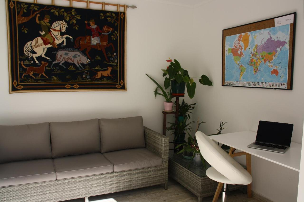 Апартаменти House Of Orchids With Patio Віла-Реал-де-Санту-Антоніу Екстер'єр фото