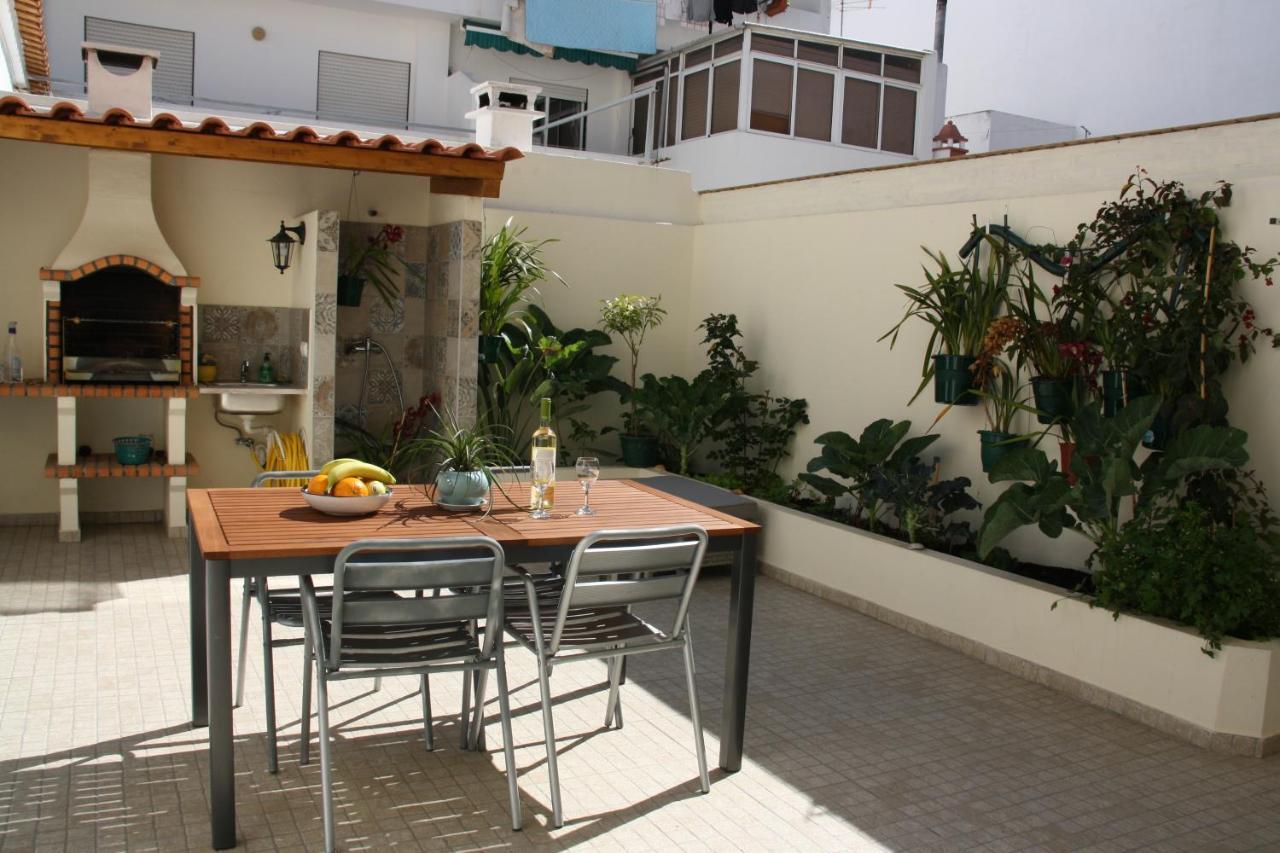 Апартаменти House Of Orchids With Patio Віла-Реал-де-Санту-Антоніу Екстер'єр фото